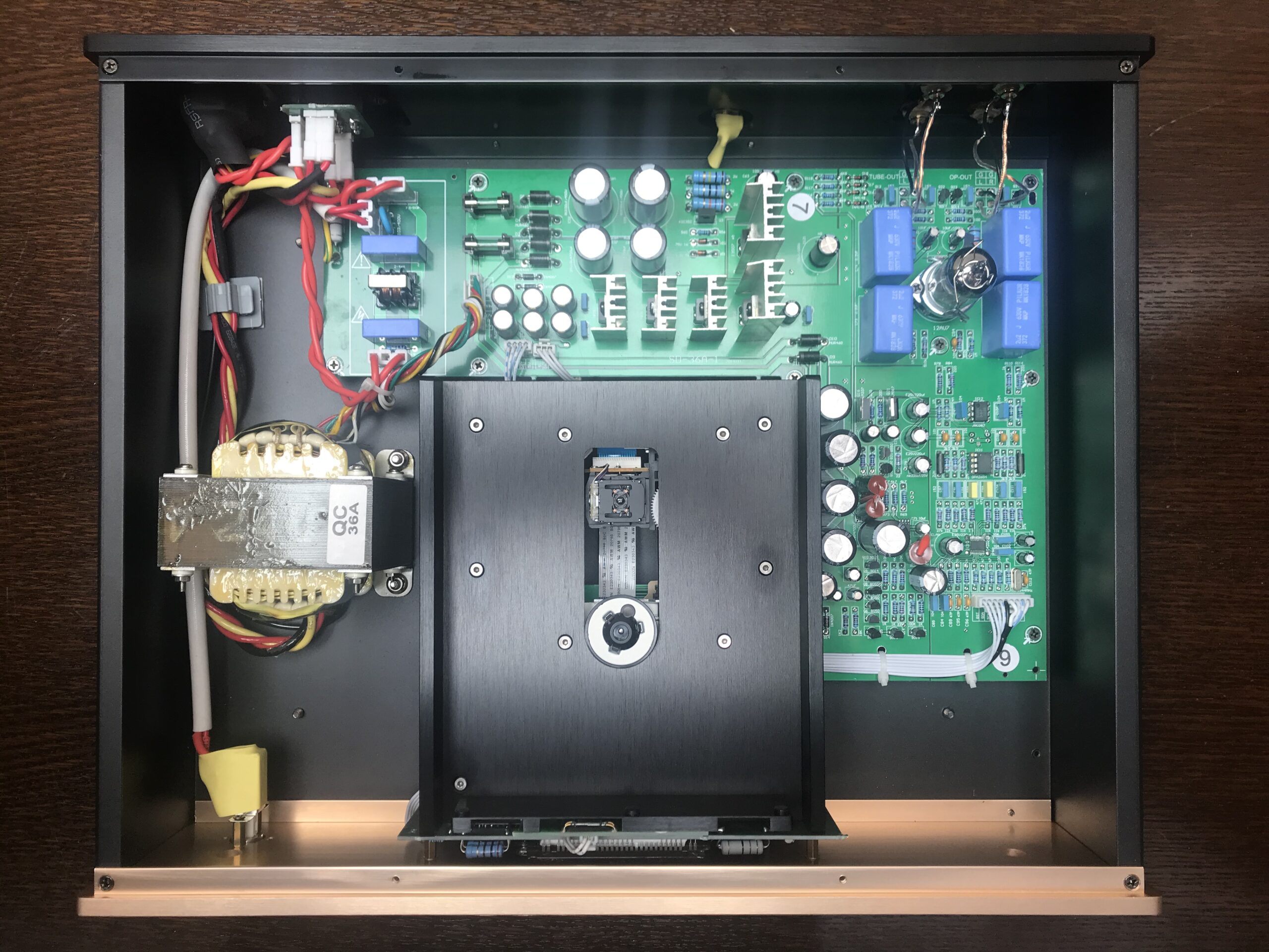 CD 880 SE innen